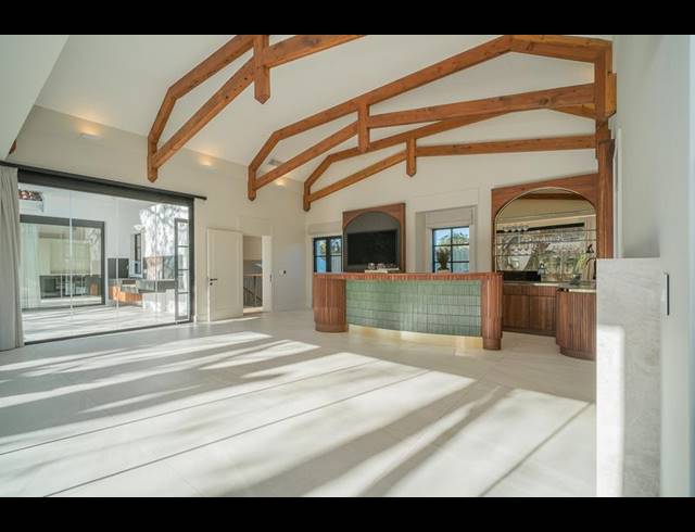 5 BEDROOM HOUSE FOR SALE IN NEWLANDS